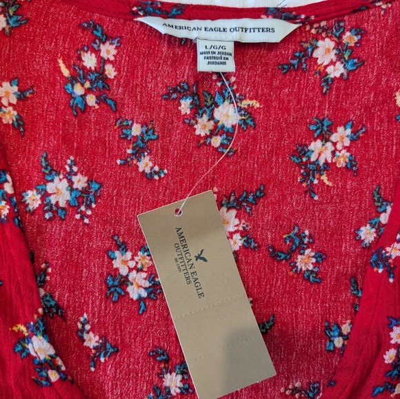 American Eagle Red Floral Button Tie-Front Crop Top Size L NWT Beach Boho Hippie - Picture 4 of 13